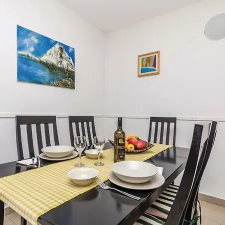 Two-bedroom In * Povljana