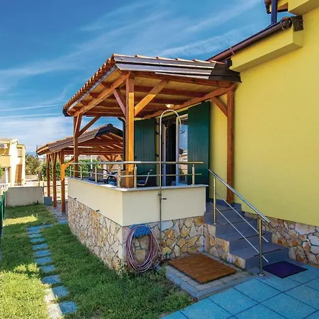 Apartamento Two-bedroom In Povljana